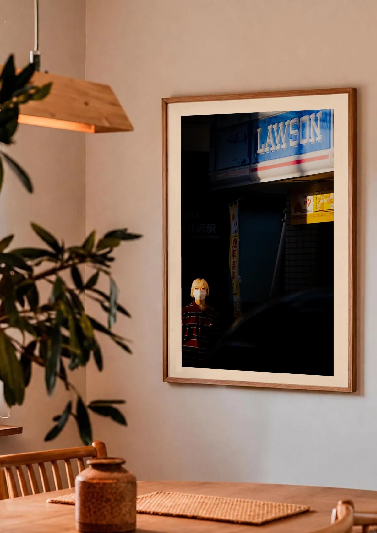 Tokyo Girl — Enzo Benzoni limited-edition print, framed in situ (couple-dining)